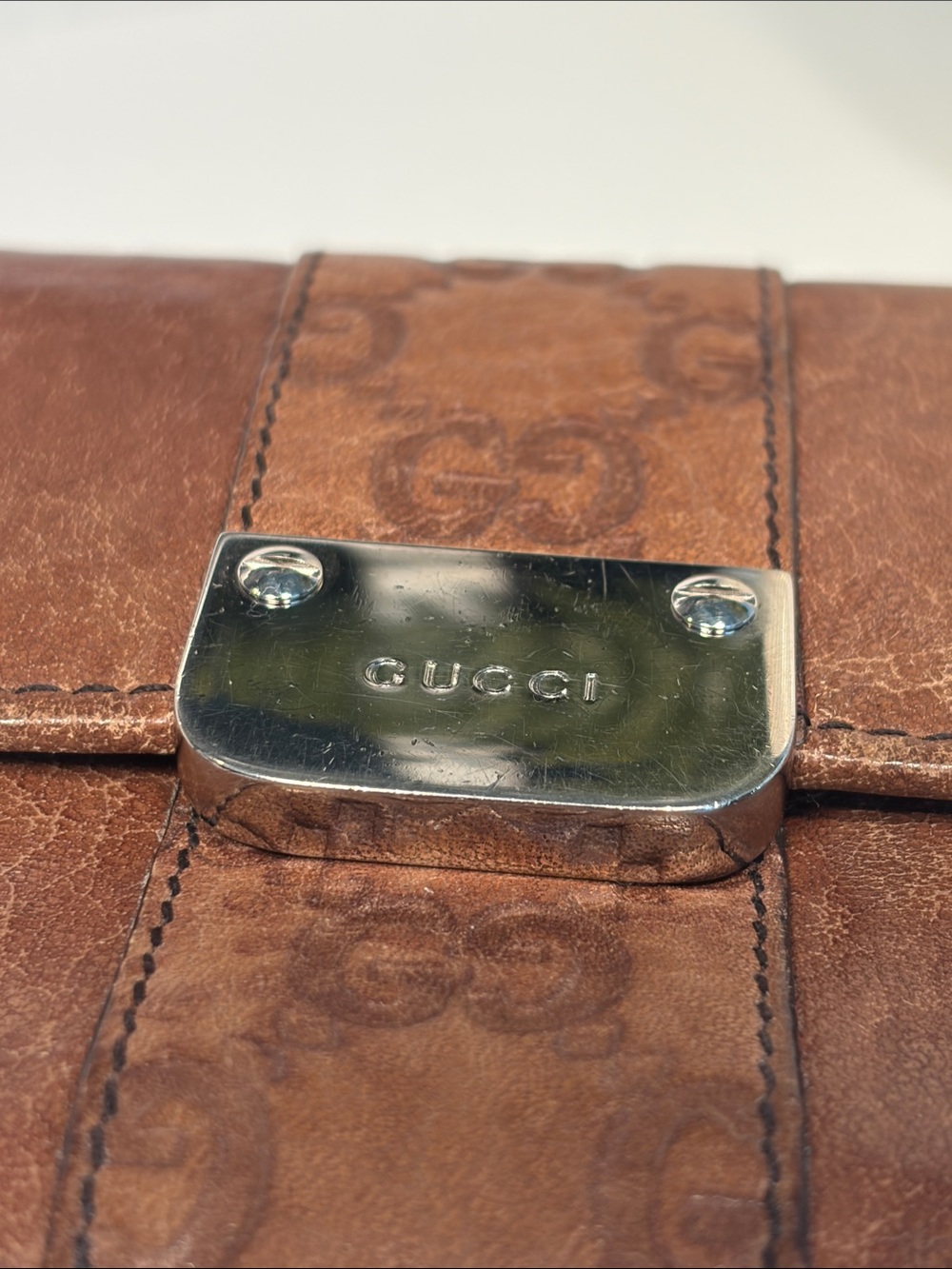 GUCCI GG Guccissima Leather Metal Bar Flap Continental Wallet - Picture 9 of 17
